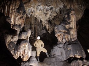 cueva doña trinidad ground