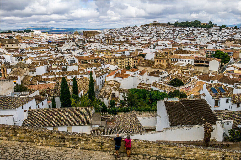 tour guiado antequera dolmenes 1 768x511