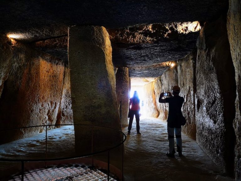 tour guiado antequera dolmenes 1 768x576