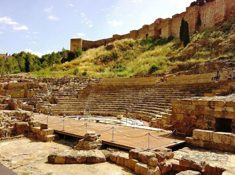 teatro romano de malaga 768x573