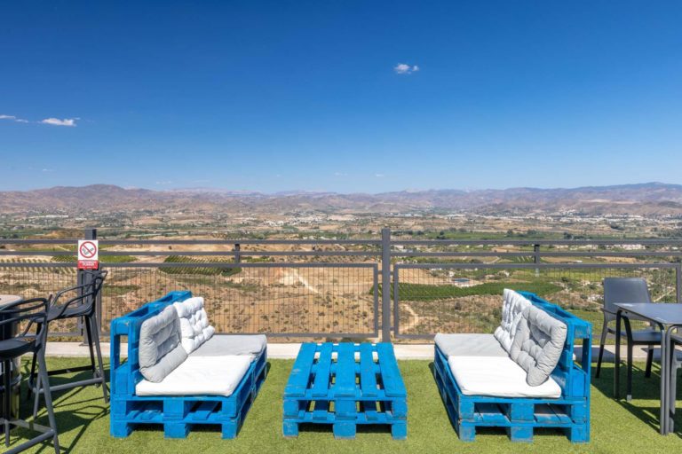 terraza campo disc golf malaga 3 768x512