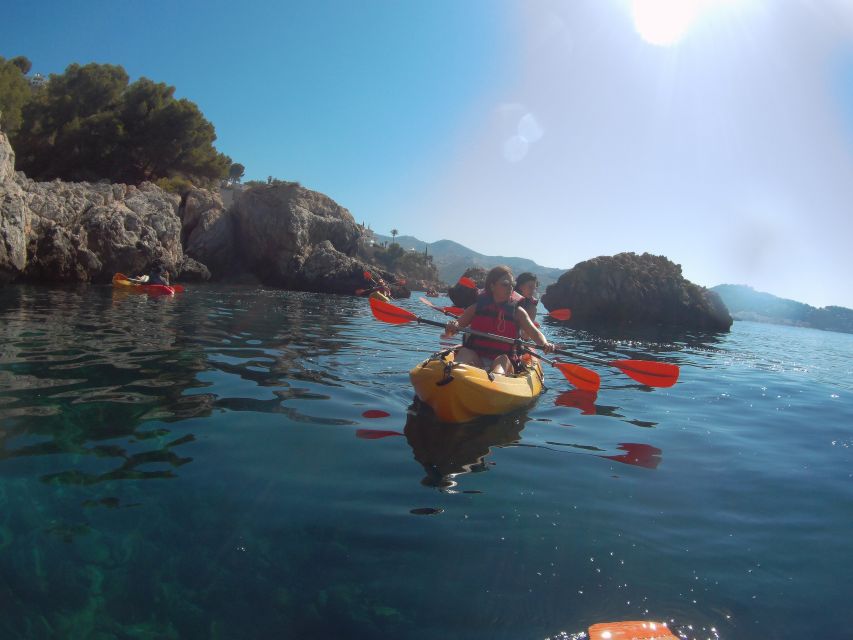 Ruta en Kayak por los acantilados de Maro y cerro gordo