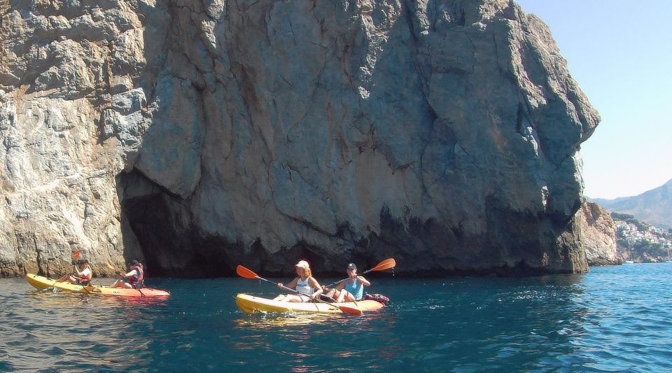 Kayak por acantilados Maro