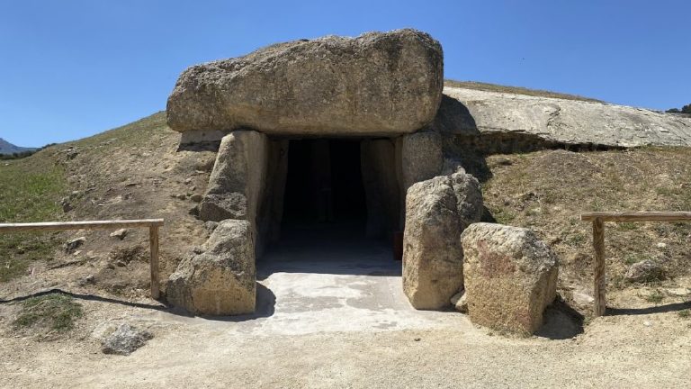 Dolmenes Antequera visita guiada 6 768x432