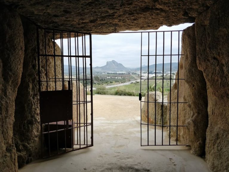 Dolmenes Antequera visita guiada 8 768x576