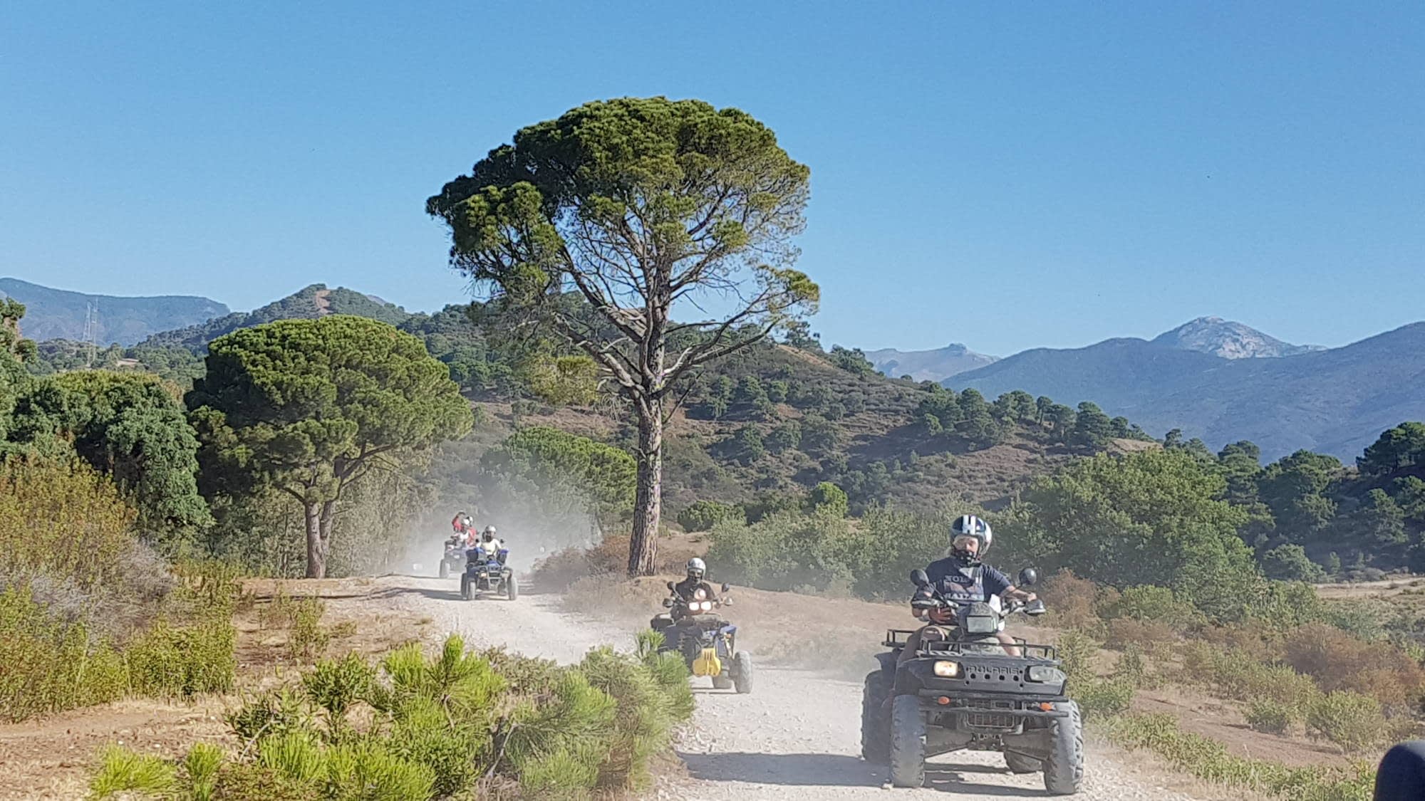 alquiler quad polaris en Marballa