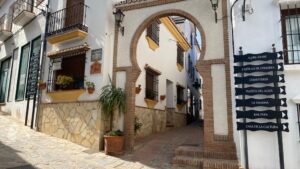 comares