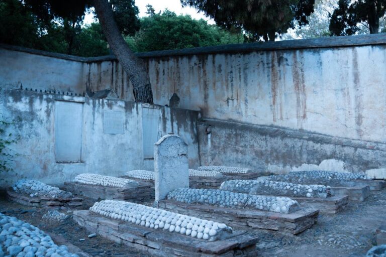cementerio ingles malaga 768x512