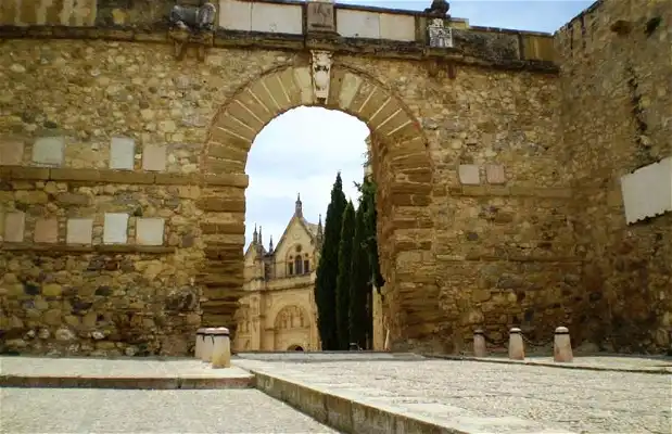 Arco de los gigantes