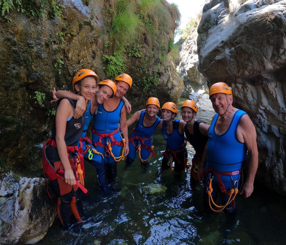 Descenso de barranco en marbella