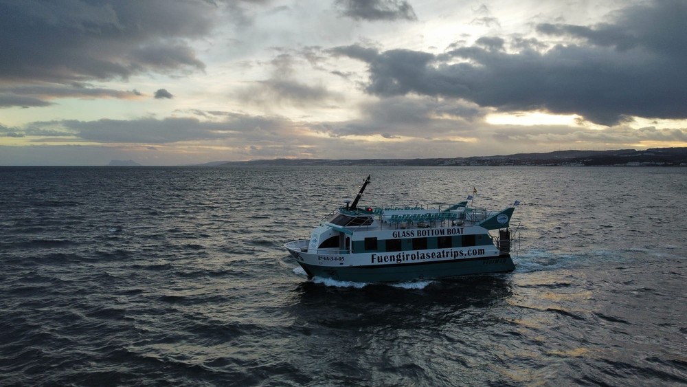 Crucero en barco al Atardecer desde FUENGIROLA