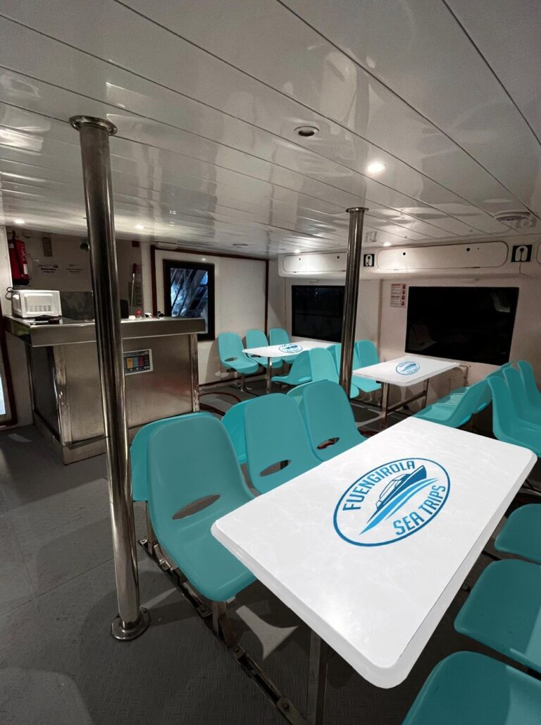 Crucero en barco al Atardecer desde FUENGIROLA 3 1 768x1028