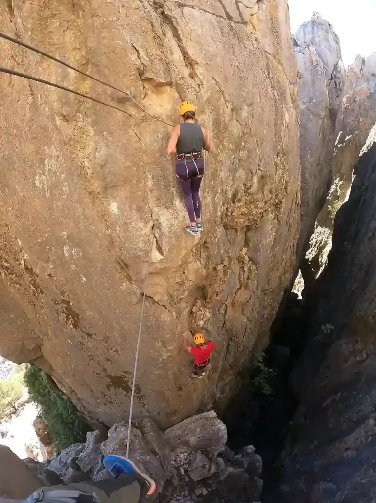 Via ferrata Benalauria 1 768x1025