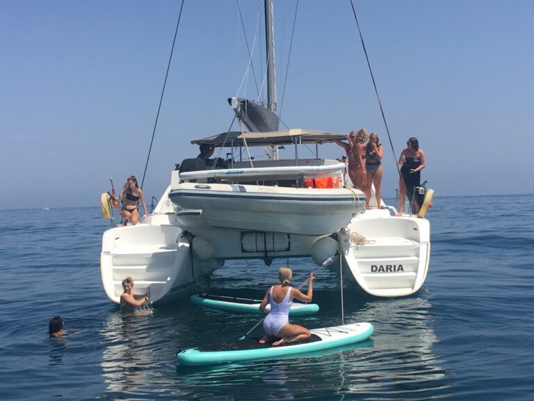 Excursion en catamaran desde Marbella 5 768x576