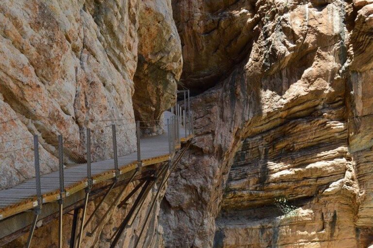 Caminito del Rey guia italiano 2 768x510