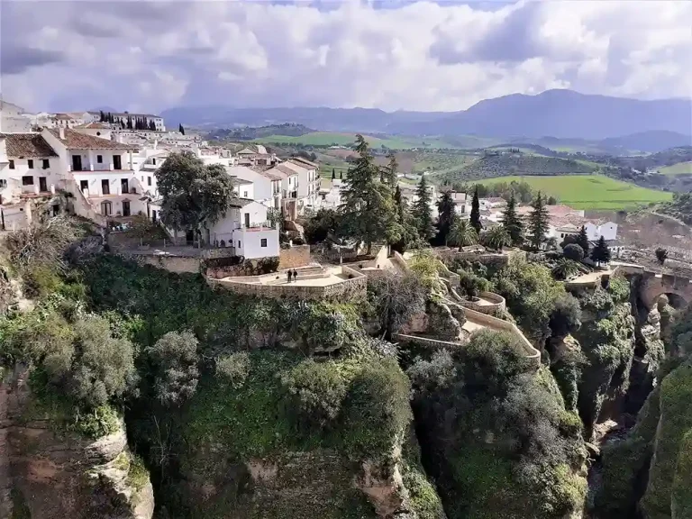 visita guiada por ronda 3 768x576