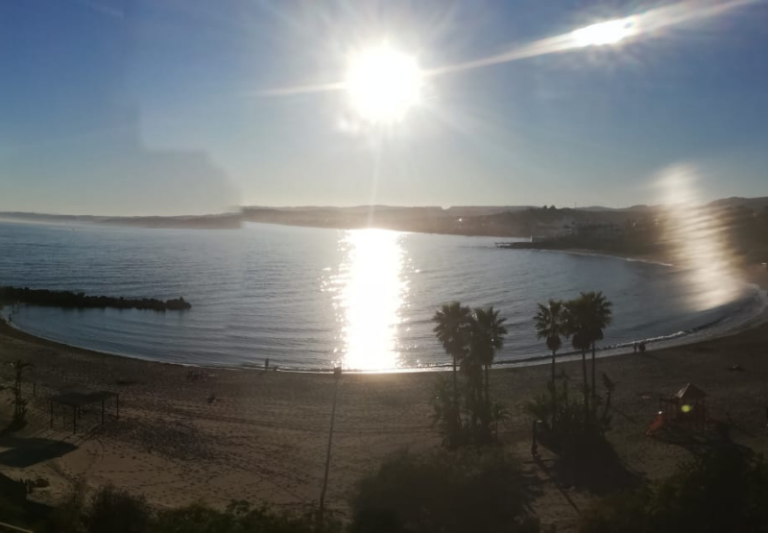 playa del cristo en Estepona: razones por las que visitarla