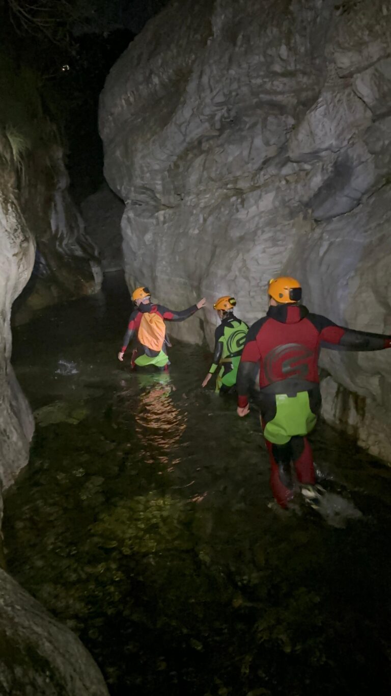 Descenso nocturno Rio Guadalmina 16 768x1365