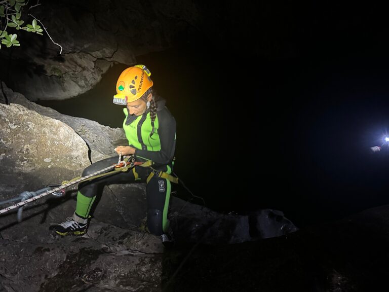 Descenso nocturno Rio Guadalmina 2 768x576