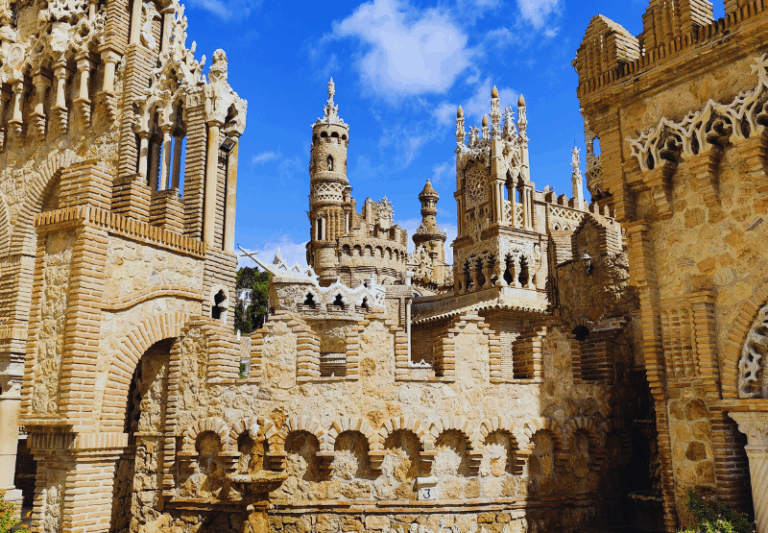 Castillo de Colomares en Benalmádena: razones para visitarlo