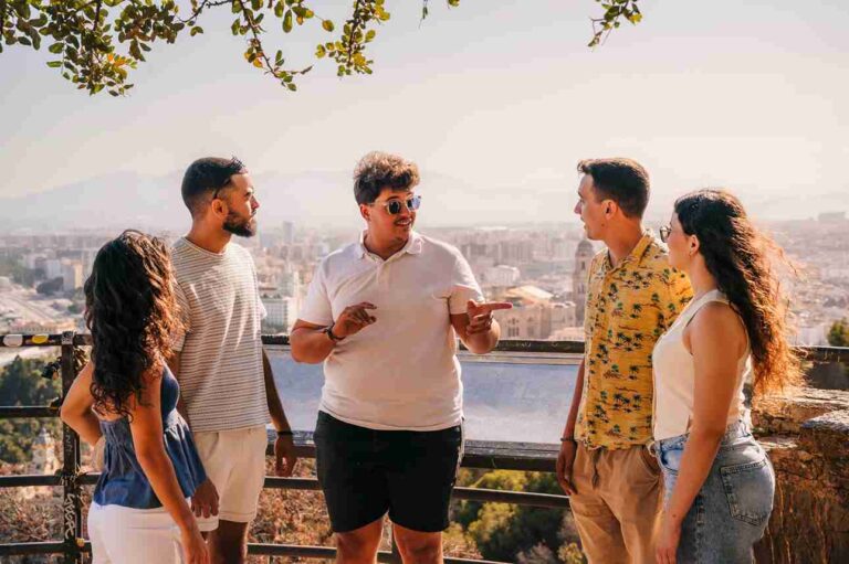 Visita guiada en Tuk Tuk por Malaga 15 768x511