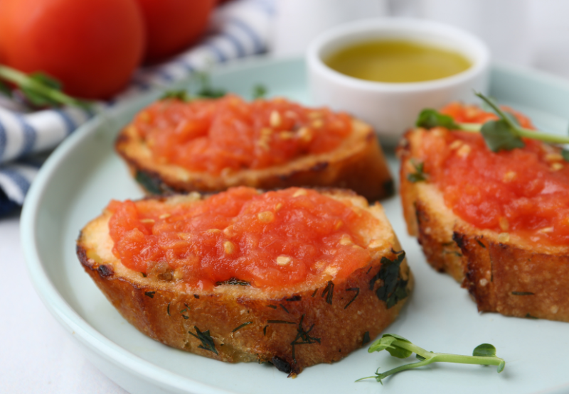 Día de Andalucía: desayuno típico en colegios
