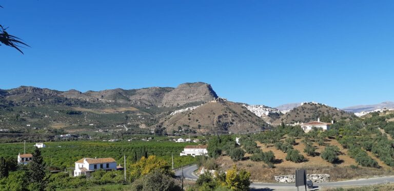 Ruta al atardecewr en el Valle del Azahar 4 768x373
