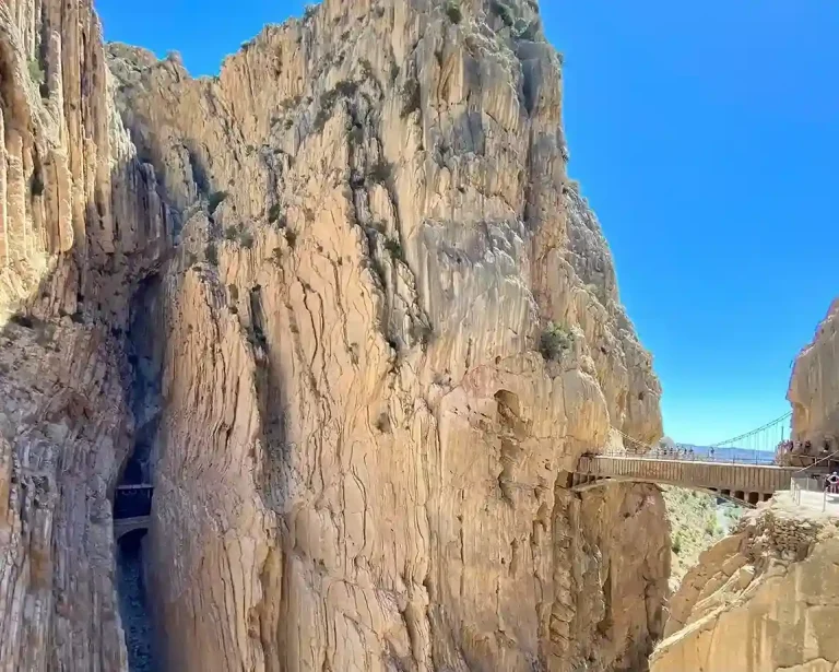 Experiencia en Caminito del Rey CON TRANSPORTE DESDE MALAGA 4 5 768x615